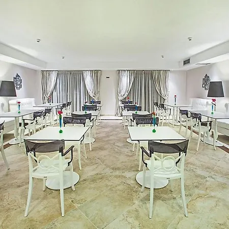 Core Hotel 4*