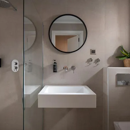 Hotel Core Polychrono
