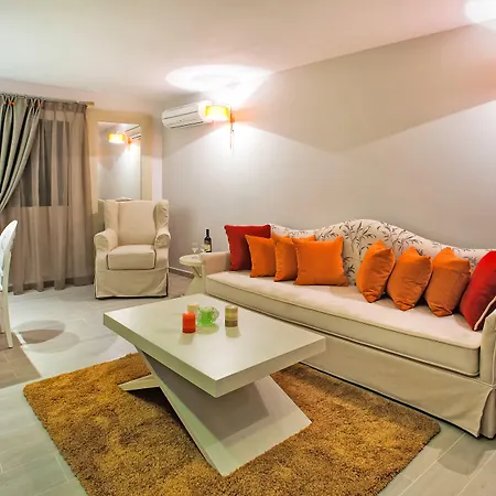 Core Hotel Polychrono