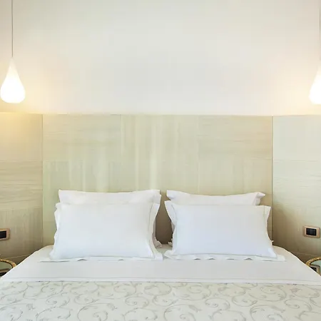 Core Hotel Polychrono