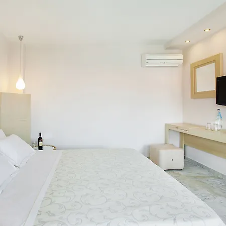 Core Hotel 4*