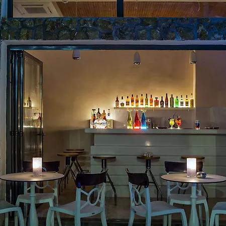 Core Hotel Polychrono