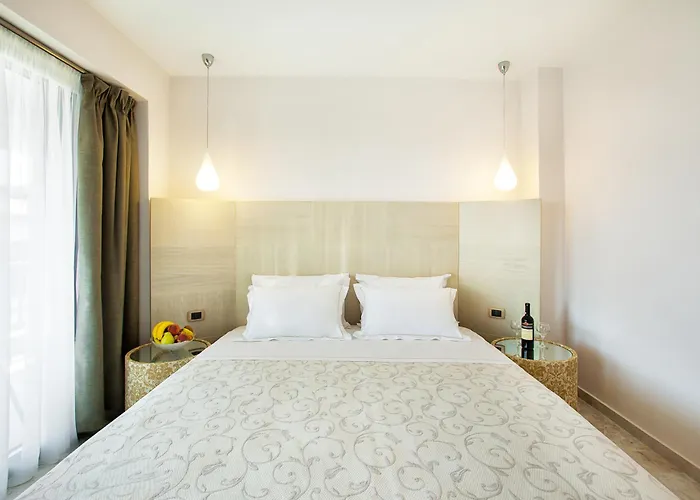 Core Hotel Polychrono