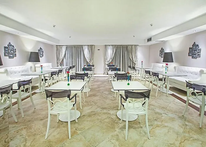 Core Hotel 4*