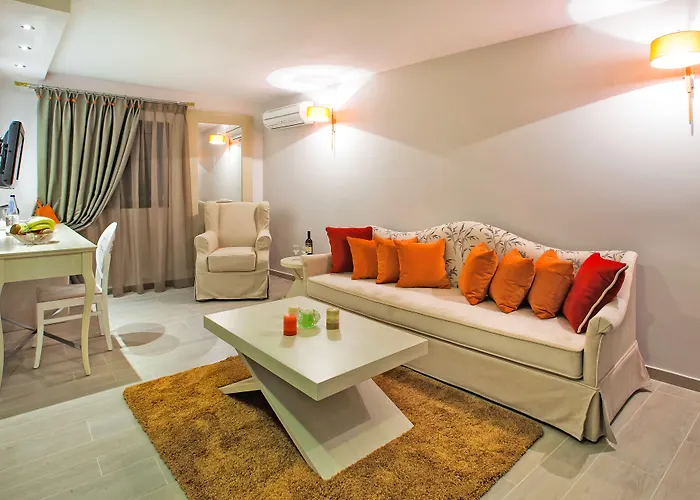 Core Hotel Polychrono