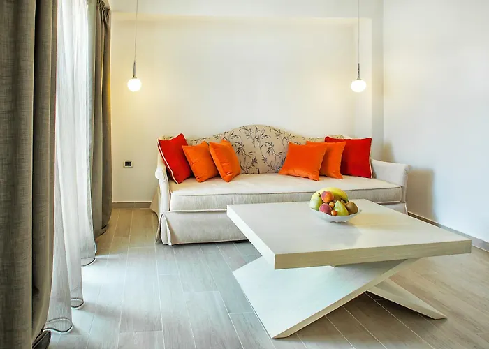 Core Ξενοδοχείο 4*